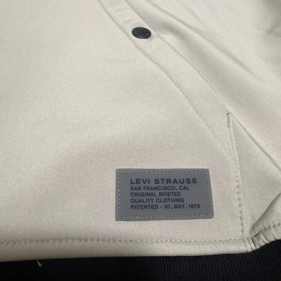 Levi's Men's Tan and Black Hooded Windbreaker - Picture 2 of 4